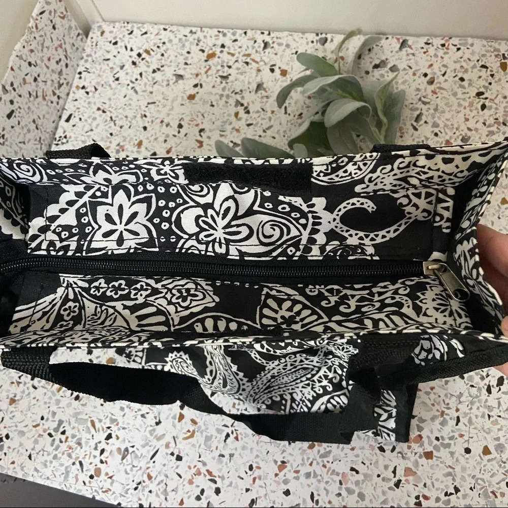 NWOT PAISLEY TOTE LUNCH BAG BLACK BAG ALL PURPOSE ZIPPER TOTE - Picture 10 of 14